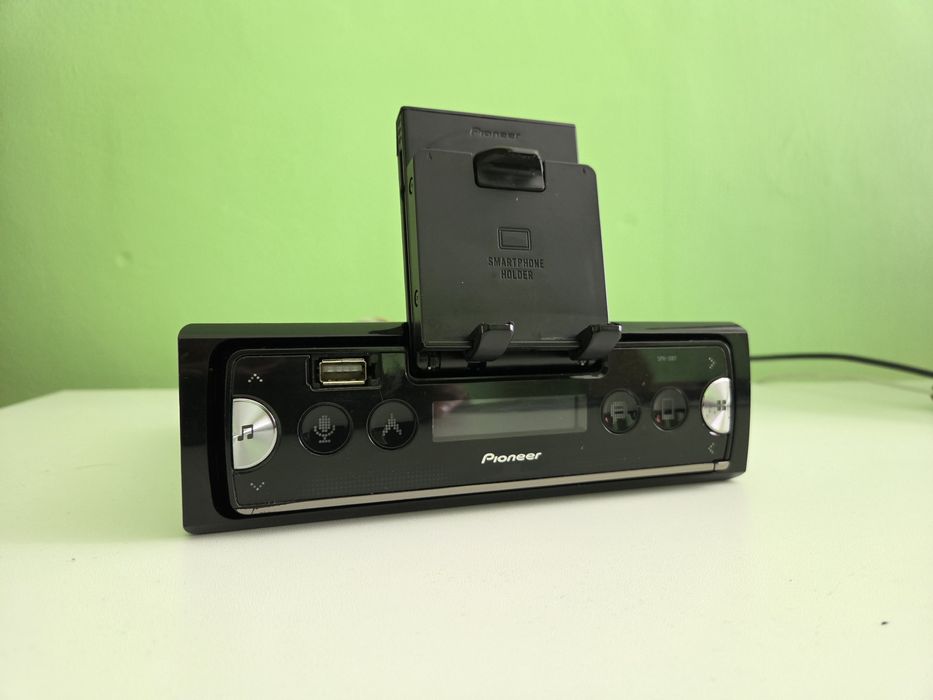 Продавам аудио плеър Pioneer SPH-10BT