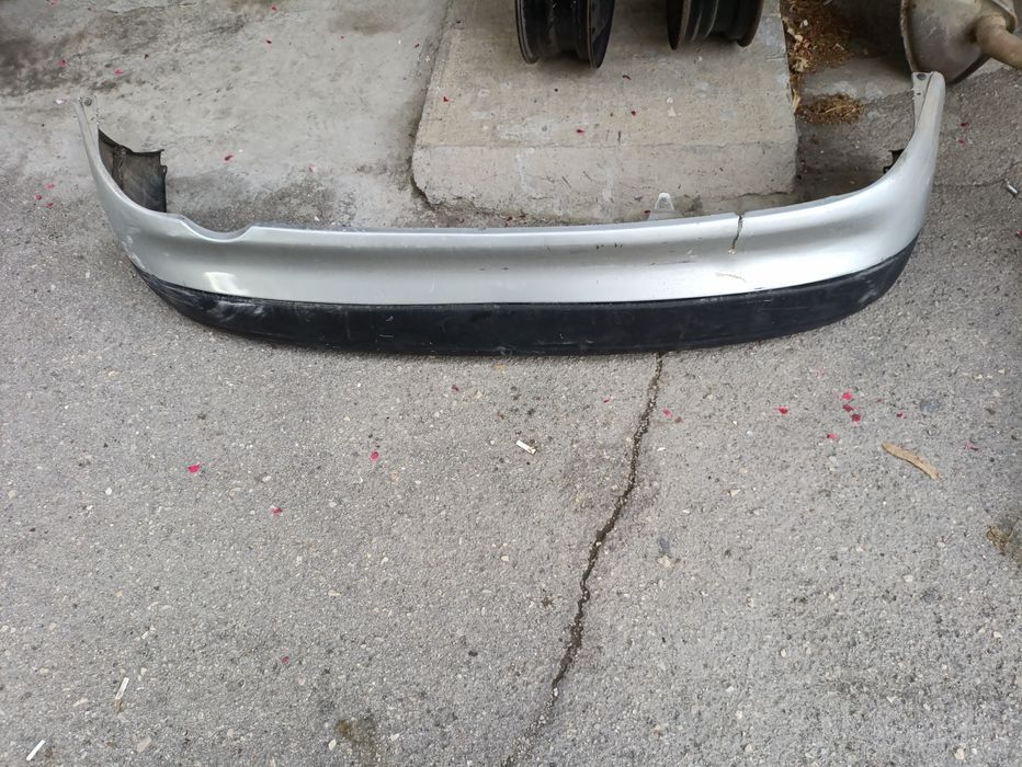 Задна броня заТойота Корола/Toyota Corolla E110/E11 hatchback 3 door