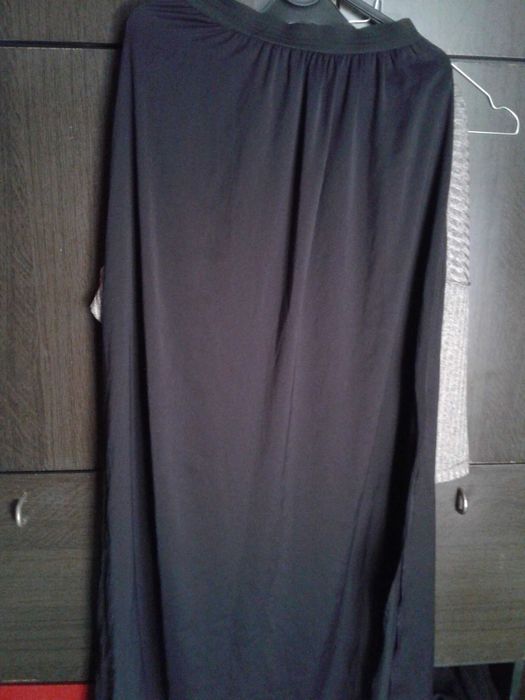 Продавам дамски поли