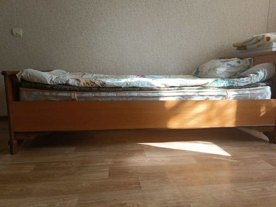 Продам кровать в хорошем состоянии