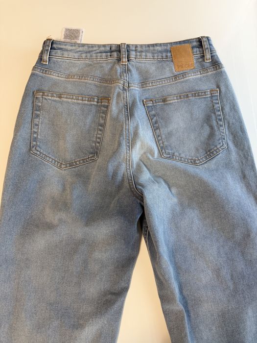 Дамски дънки - размер м