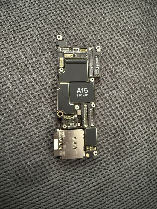 За Части Iphone 13 pro 12 pro Max