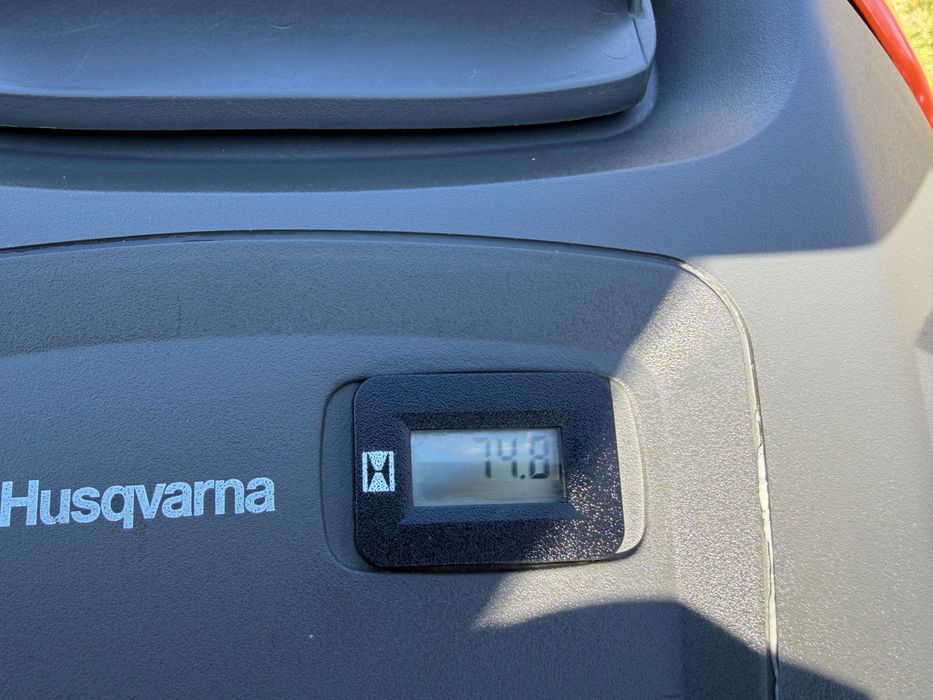 Tractoras Tuns Iarba/Gazon*Husqvarna*An 2022*