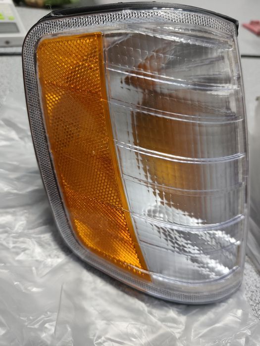 Мигачи Мерцедес W124 American Style