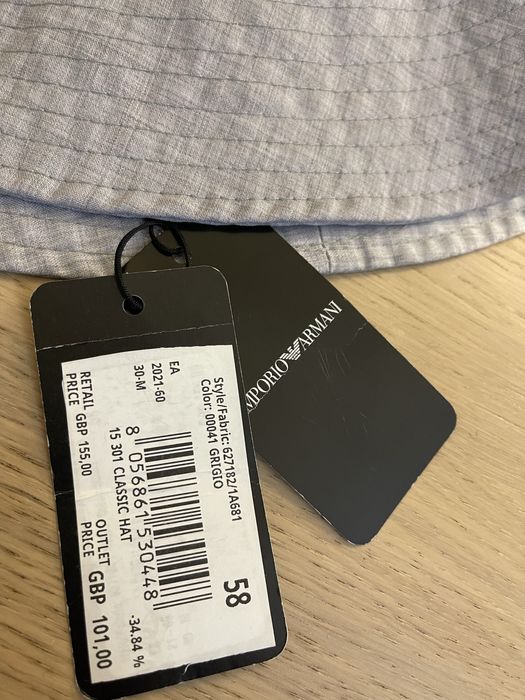 Pălărie EMPORIO ARMANI 100% originala, CERTILOGO, M si L