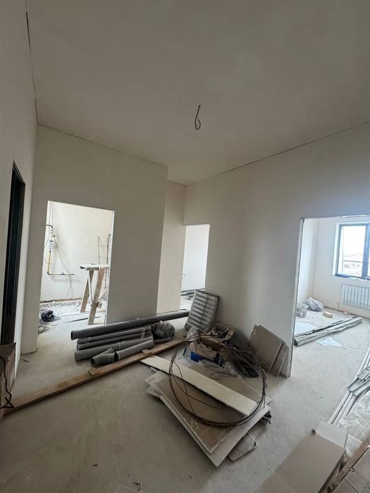 Сергили метрони 4чи бекатига 100метр 2х 3этаж 57ква 48900д