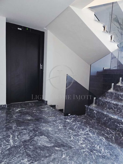Продава се Тристаен апартамент в Пловдив, Център - 95 кв.м за 747 €/кв.м - Снимка #7