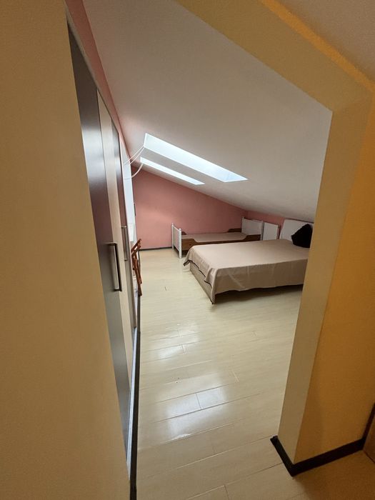 Particular inchiriez apartament 3 camere / duplex