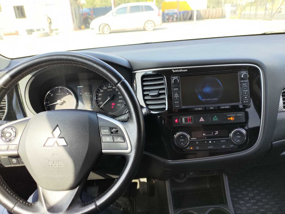 MITSUBISHI Outlander 2013 — imagine 4