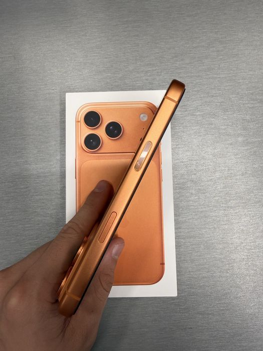 Iphone 17 pro 256gb Перфектен