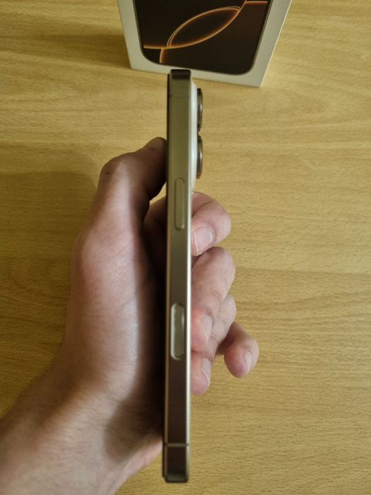 Iphone 16 PRO 256 gb Desert Titanium