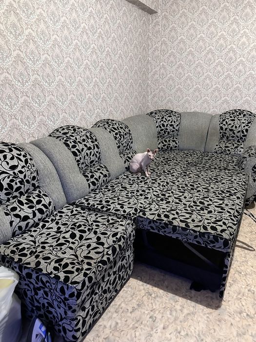 Продам угловой диван