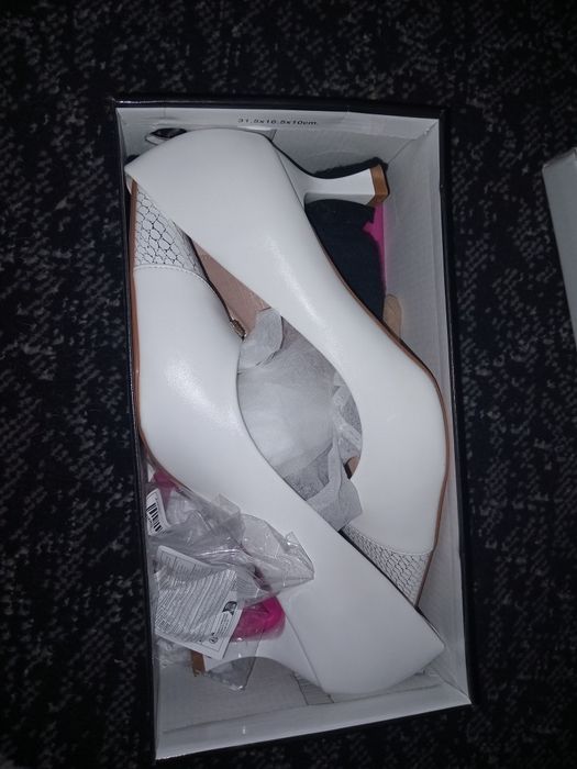 Продам туфли, новые, один раз ношенные