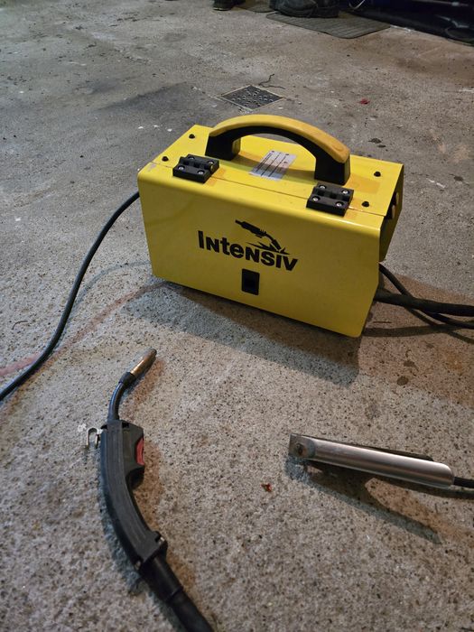 Aparat de sudura cu sarma