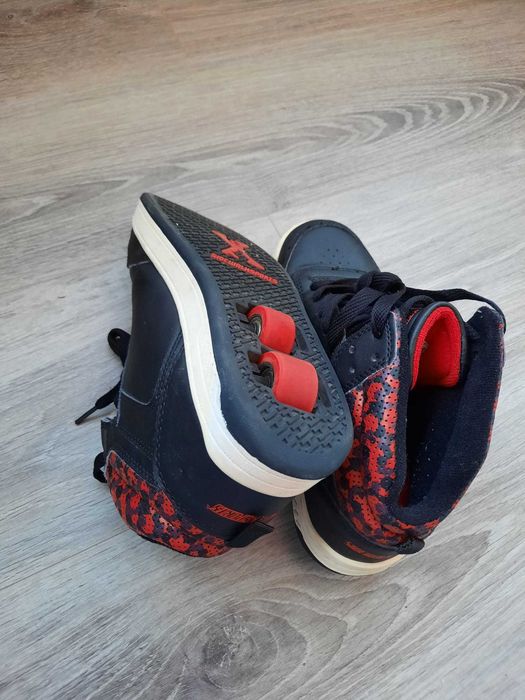 Pantofi cu role marimea 38