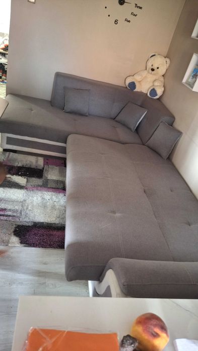 Разтегателен диван