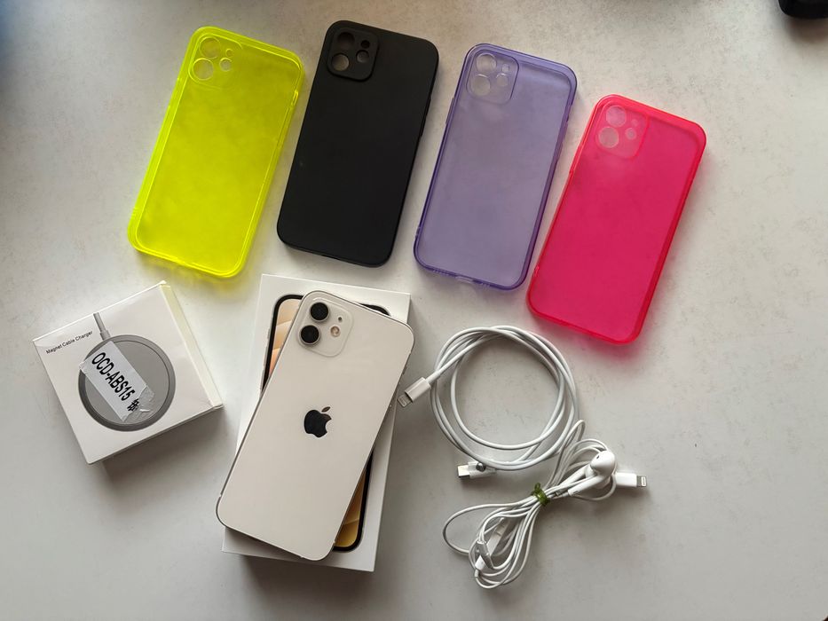 I Phone 12/ 64GB