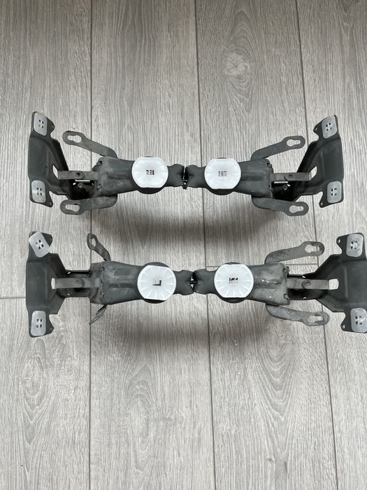 Set 4 picioare reglabile pentru cazile din otel emailat