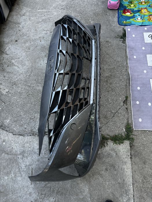 Bară față.grilă radiator  hyunfai elantra.