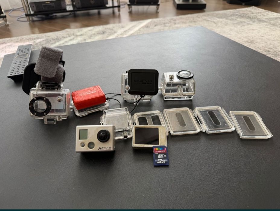 Продам sjcaam sj4000 и go pro hero 2.