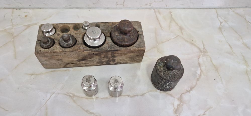 Теглилки за стар кантар соц