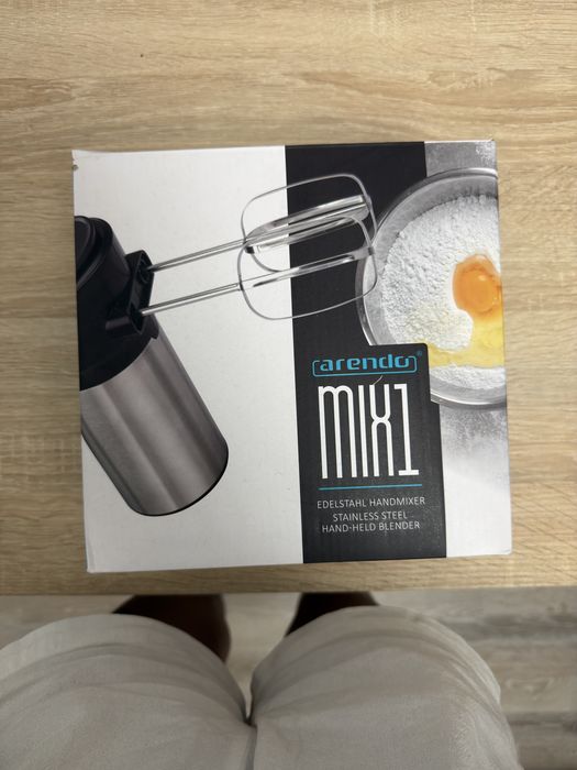 Arendo Mix1 - Mixer electric de mana, cu 2 accesorii pentru framantat si batut