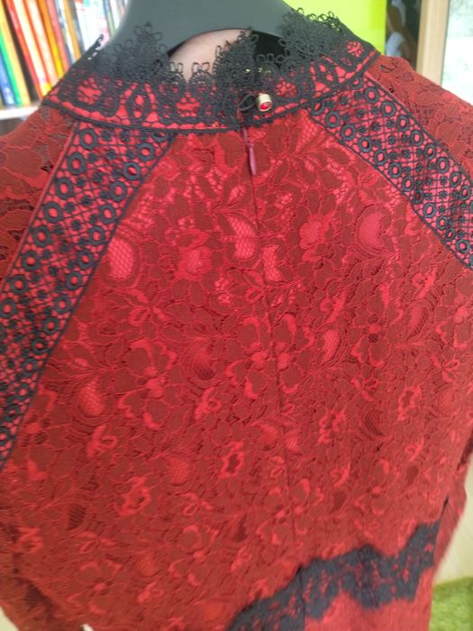 Платья вечерние нарядные