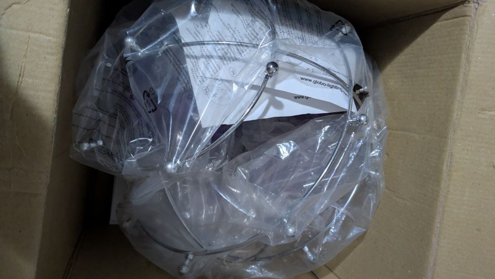 Lustra tip pendul globo