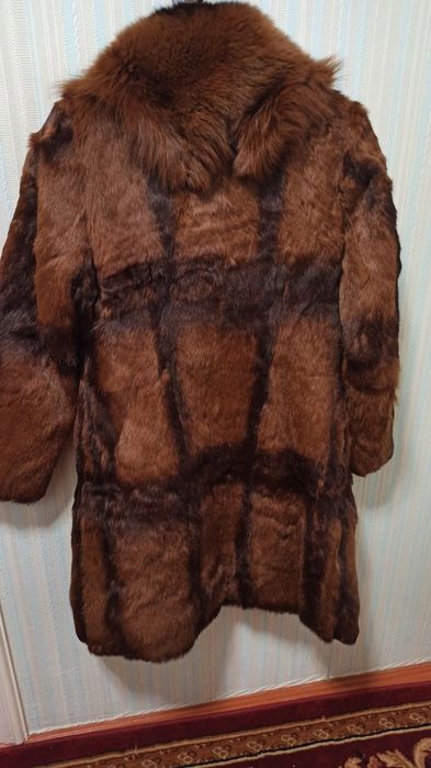 Скидка!!Девочки Продаётся женское меховое пальто