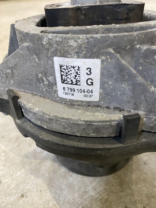 Тампони за двигател Бмв ф30/31/32/36(tamponi dvigatel bmw f30/31/36)