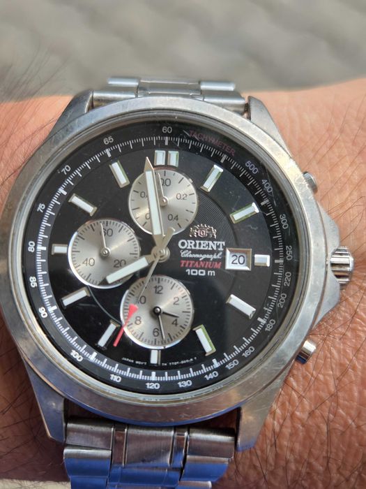 Ceas orient chronograph 43mm.