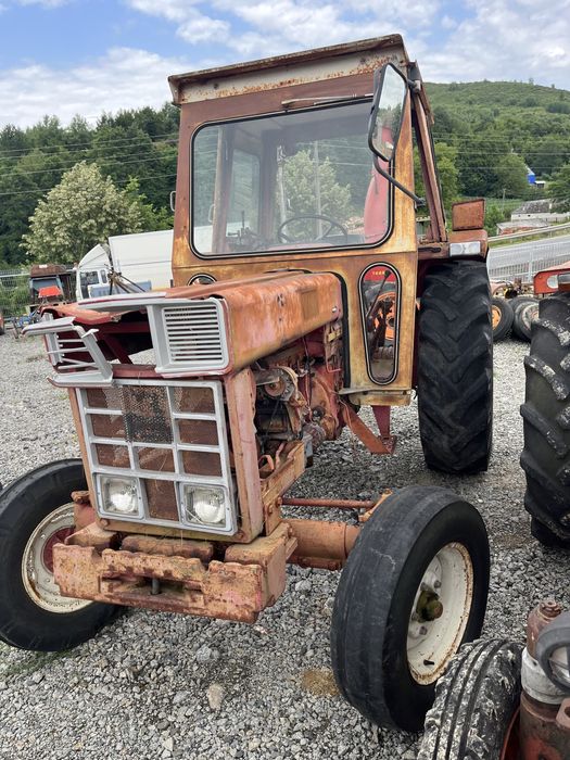 Piese tractor internațional 744,844