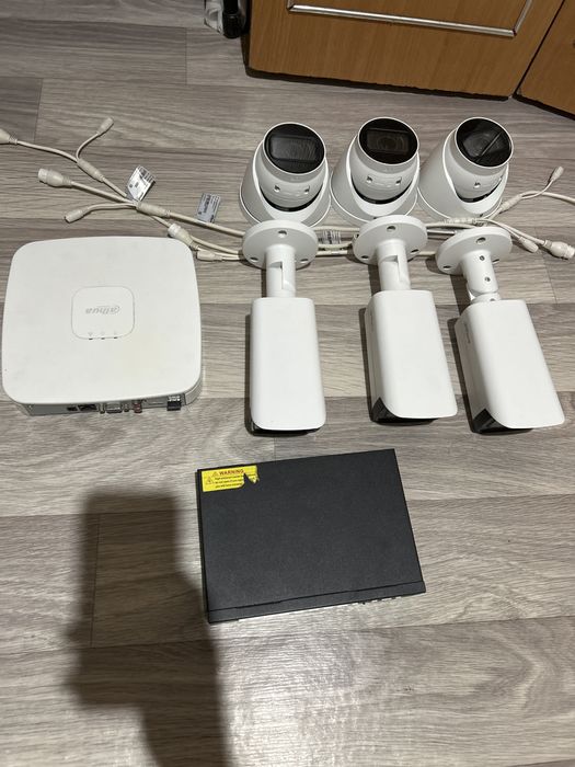 Продам камеры Dahua , видеорегистратор 16 канальный и Poe комутартор