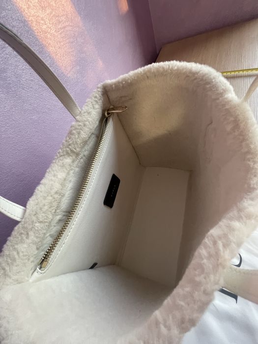 Furla-среден към голям размер