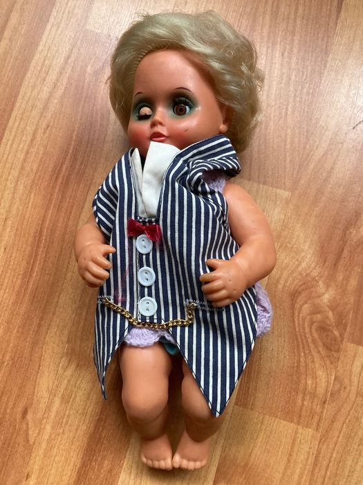 Păpușa veche perioada comunista Aradeanca