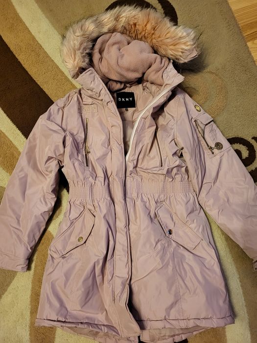 Дамско зимно яке хс,с  и  черно дълго яке