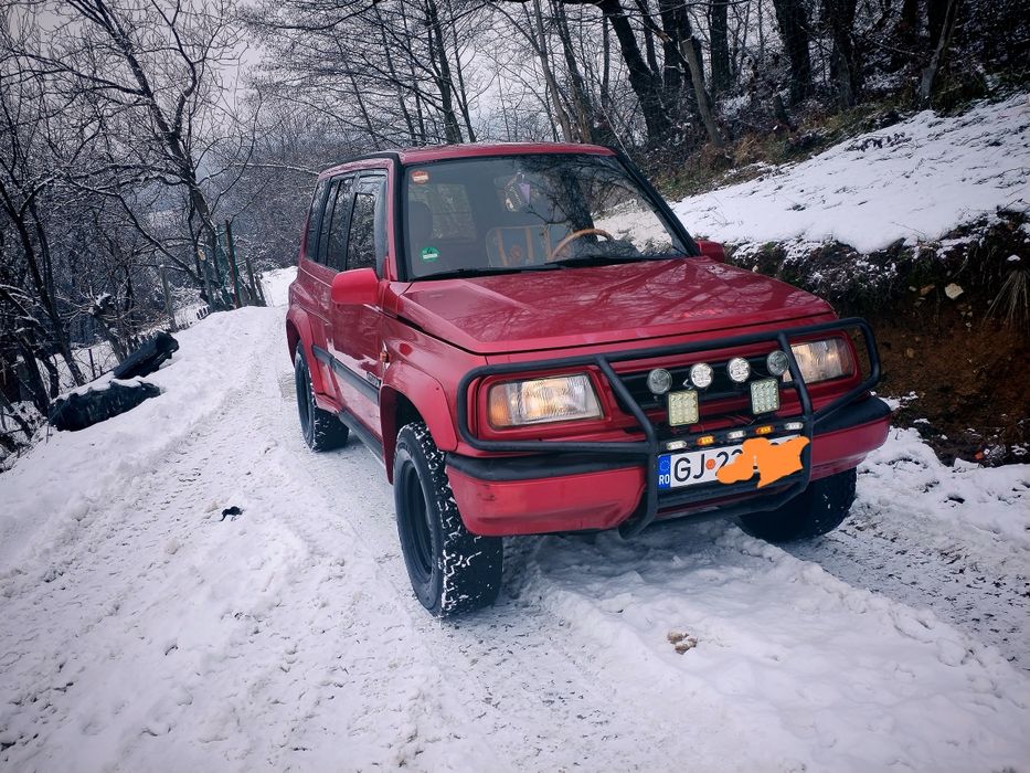 Vând Suzuki Vitara