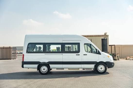 Mikro avtobusda sayohat va turizm xizmati