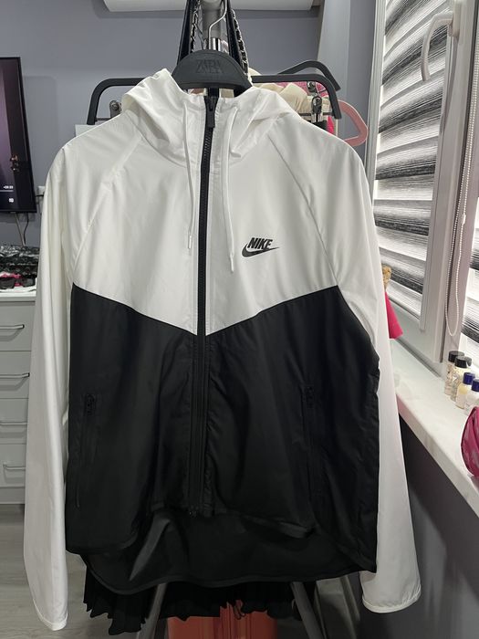 Дамско яке Nike, ветровка