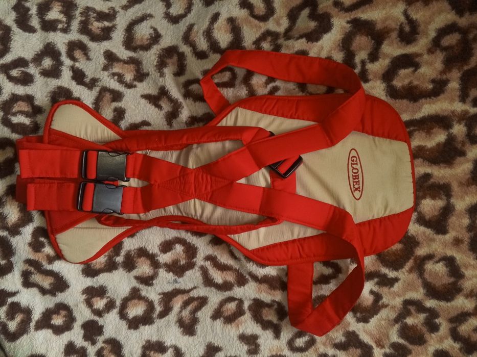 Продам кенгуру в отличном состоянии