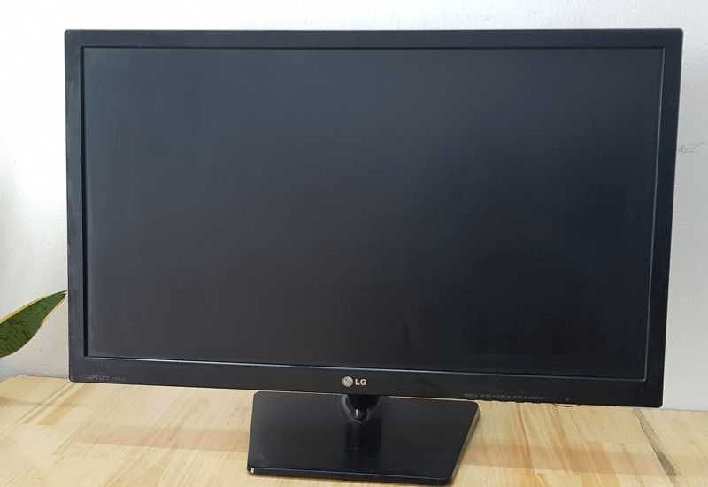 27" LG Full HD IPS LED LCD Monitor EA33