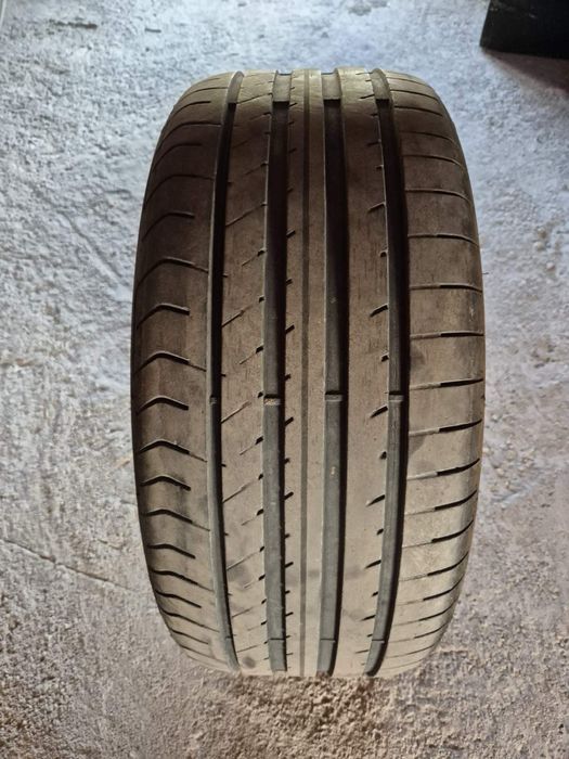 235/45/17 летни гуми