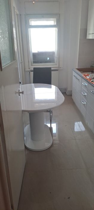 Apartament de vanzare  vizavi de Hotel  Victoria