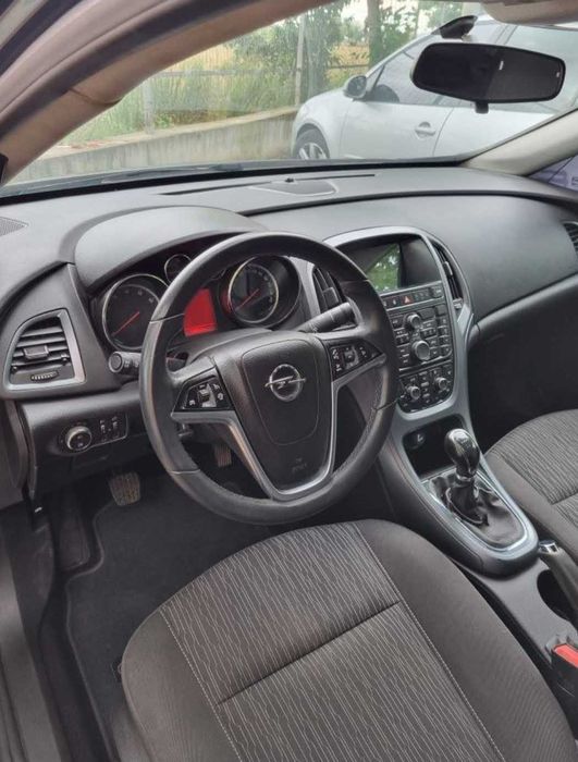 Vand Opel Astra J - GPL- 2013 - 162,000 km
