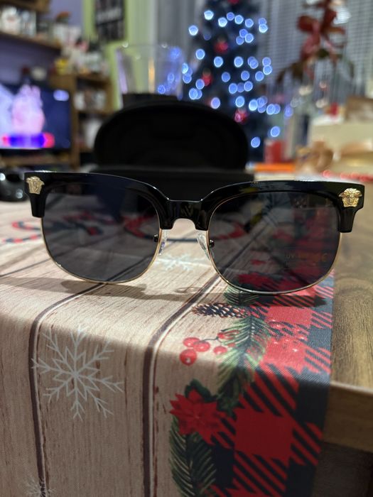 Слънчеви очила.