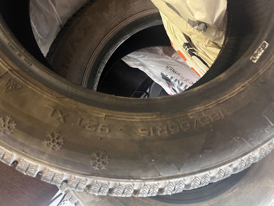Продам шины зимние