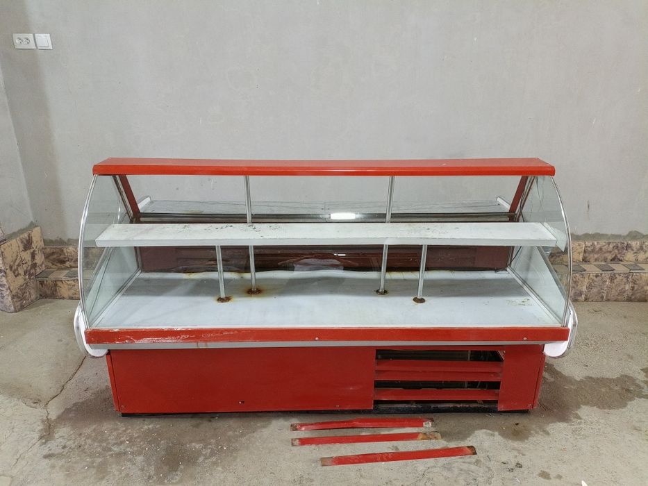 Витринный холодильник