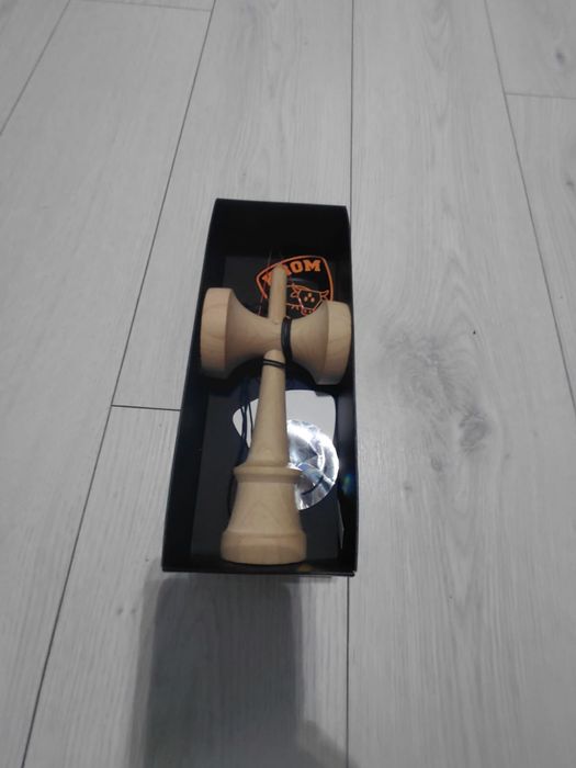 Ken lambo de vanzare +spike ul cu superglu