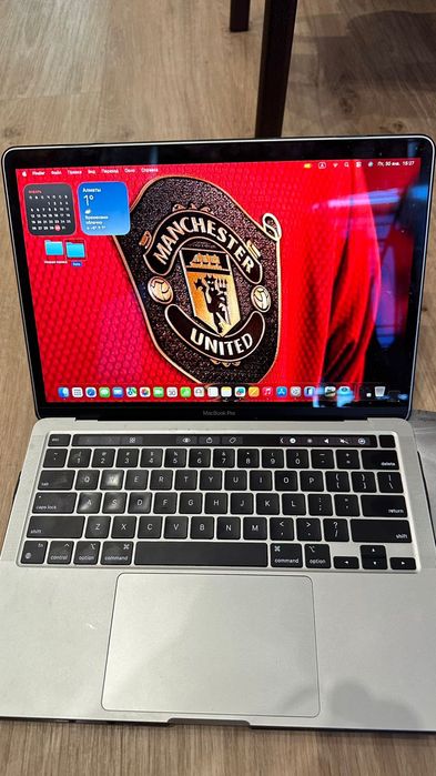 MacBook pro 13 (24gb/1 Ter)