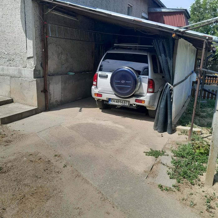 Продавам Suzuki Vitara